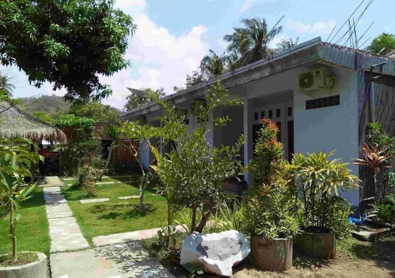 Merendeng Hostel Kuta Kuta  Exterior foto